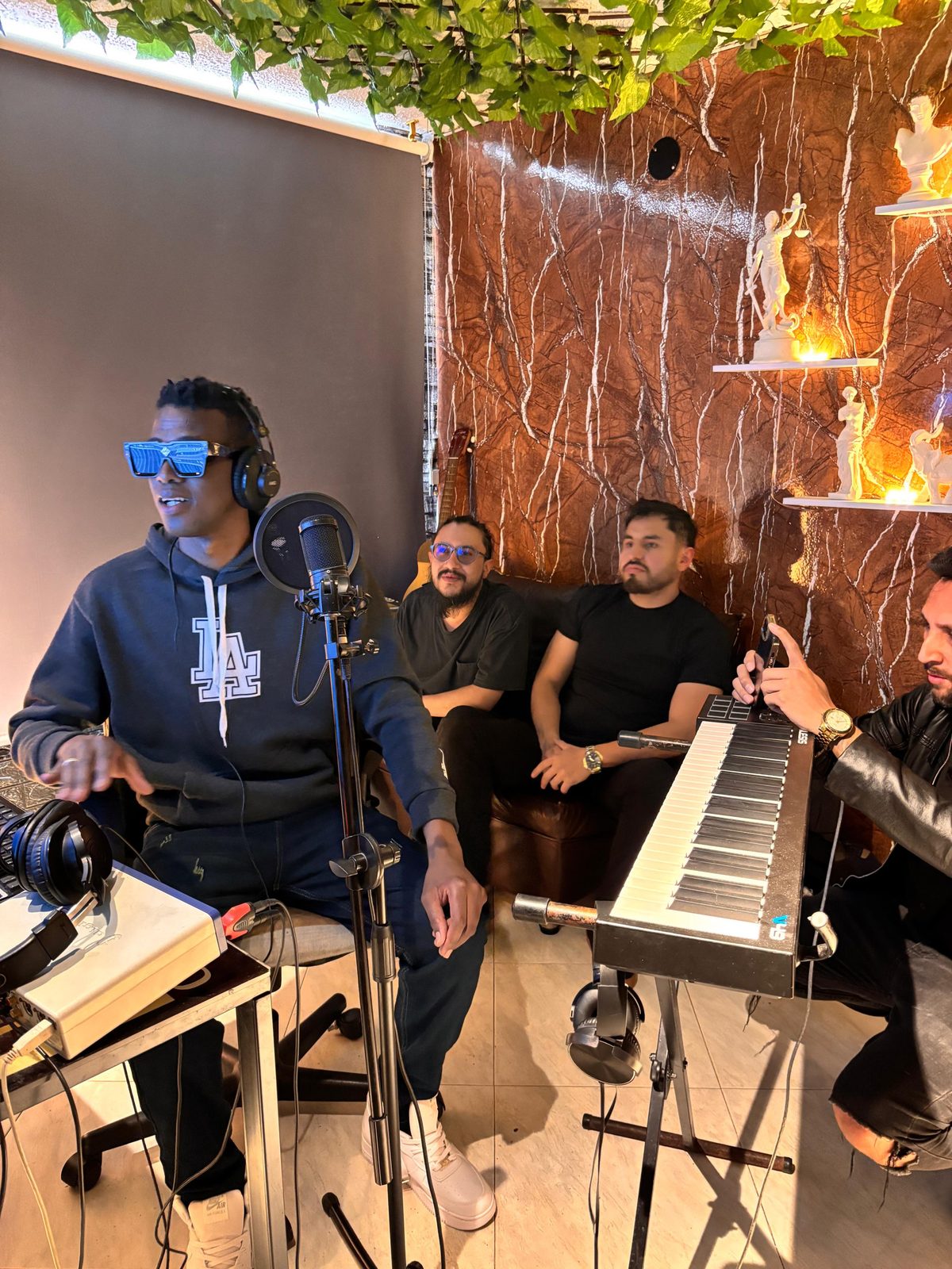Rony Erazo, Música — canto y producción